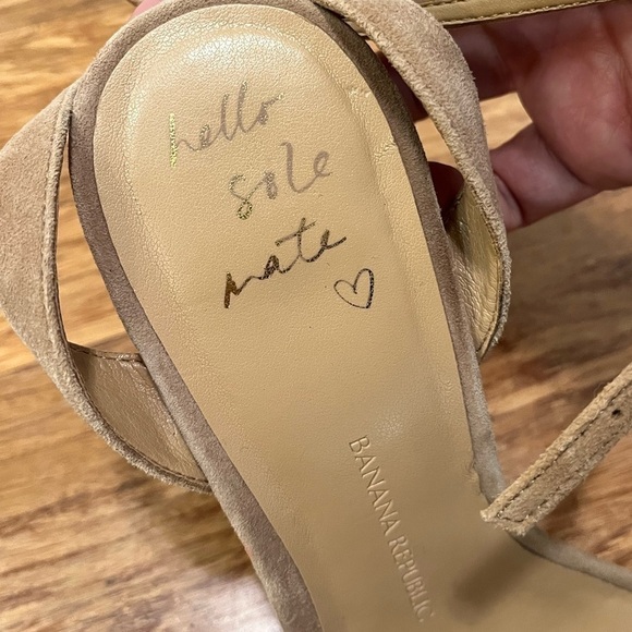 Banana Republic brown tan suede leather "Honey" fringe pumps sandals. Women 8.5 - Picture 8 of 14